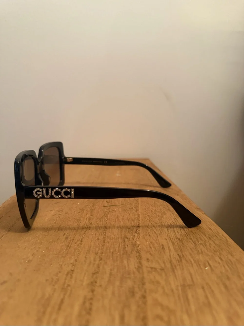 Gucci elegant oversized
